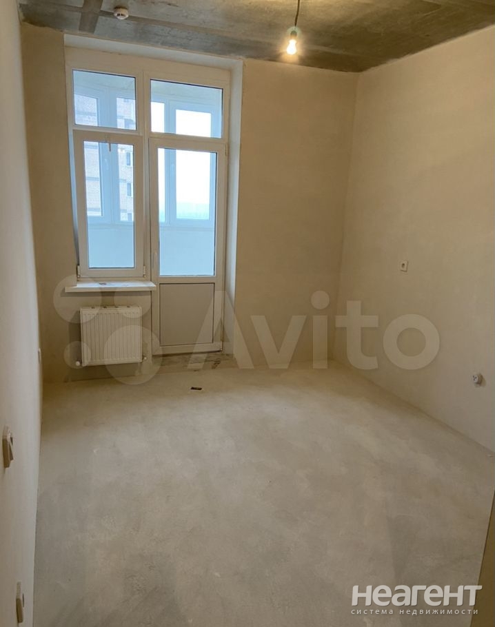 Продается 1-комнатная квартира, 41 м²