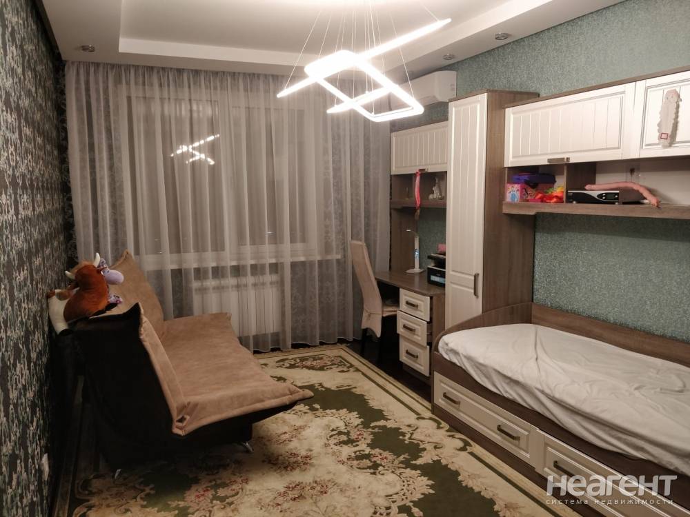 Продается 3-х комнатная квартира, 80,7 м²