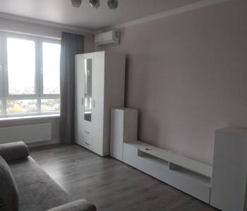 Сдается 1-комнатная квартира, 37 м²