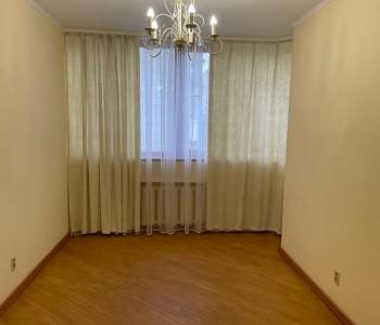 Сдается Многокомнатная квартира, 130 м²
