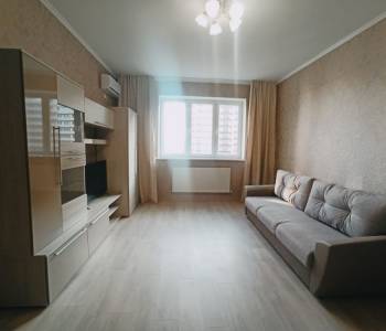 Сдается 1-комнатная квартира, 44 м²