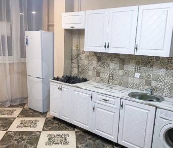 Продается 1-комнатная квартира, 43 м²