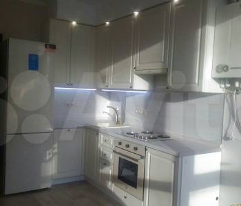 Продается 1-комнатная квартира, 40 м²