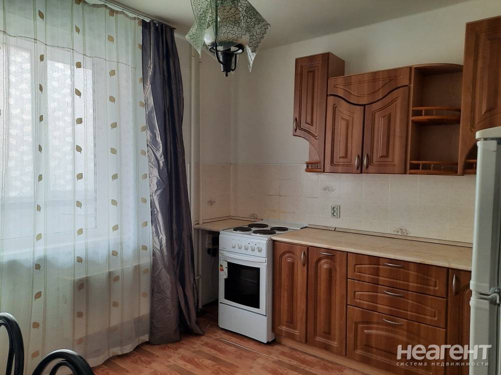 Сдается 1-комнатная квартира, 38 м²