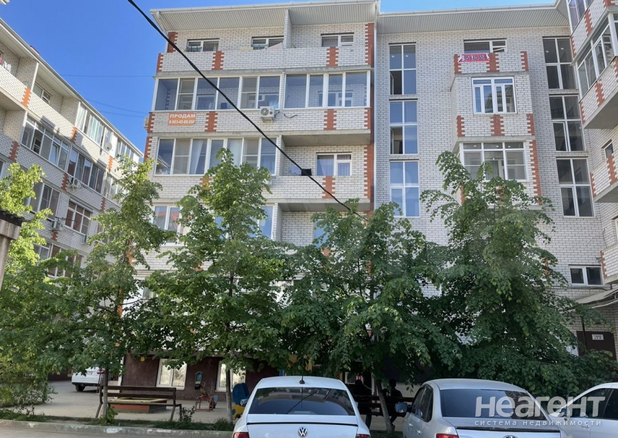 Продается 1-комнатная квартира, 35 м²