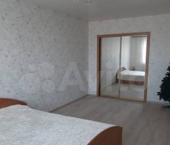 Продается 1-комнатная квартира, 33 м²