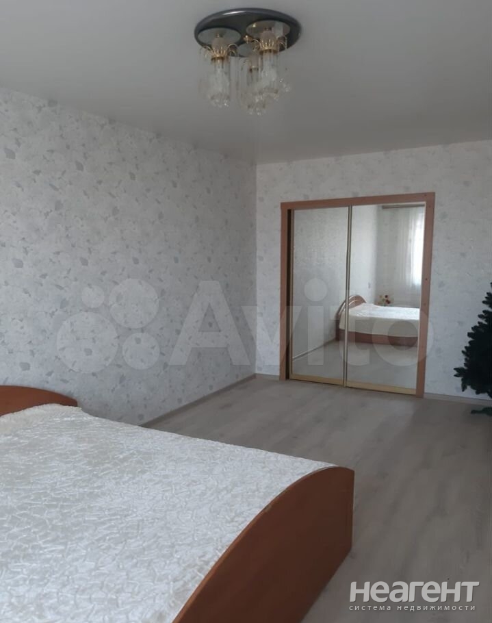 Продается 1-комнатная квартира, 33 м²