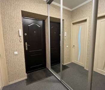 Продается 1-комнатная квартира, 43,3 м²