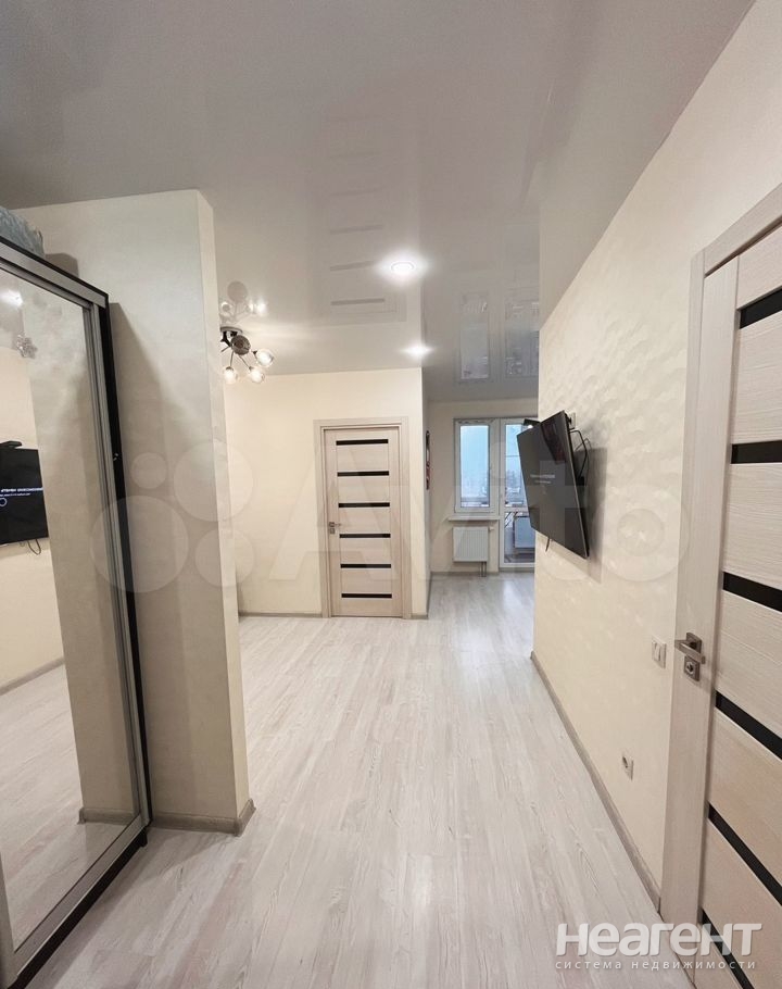 Продается 1-комнатная квартира, 42,4 м²