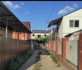 Продается Многокомнатная квартира, 50,4 м²