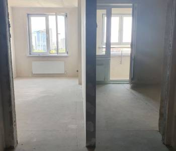 Продается 1-комнатная квартира, 42 м²