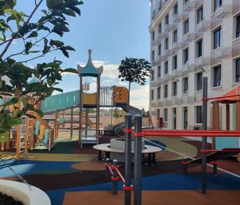 Продается 1-комнатная квартира, 42 м²