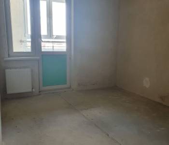 Продается 1-комнатная квартира, 42 м²