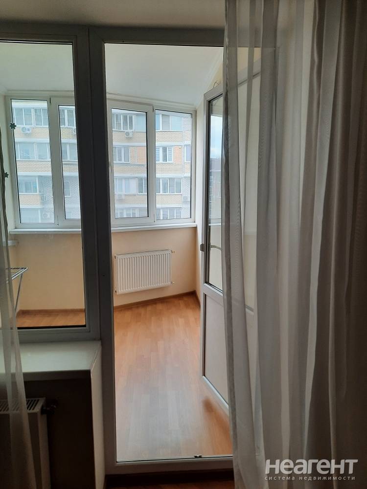 Сдается 2-х комнатная квартира, 65 м²