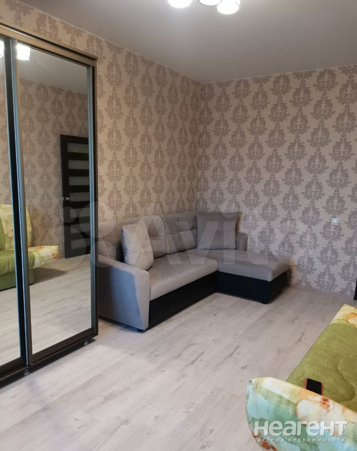 Сдается 1-комнатная квартира, 40 м²