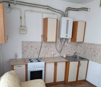 Сдается 1-комнатная квартира, 40 м²