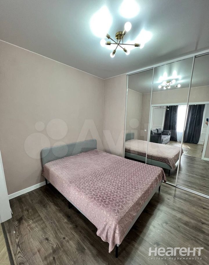 Продается 1-комнатная квартира, 47 м²