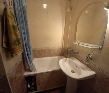 Продается 1-комнатная квартира, 33 м²