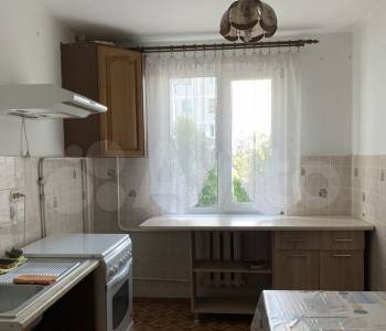 Продается Многокомнатная квартира, 76,5 м²