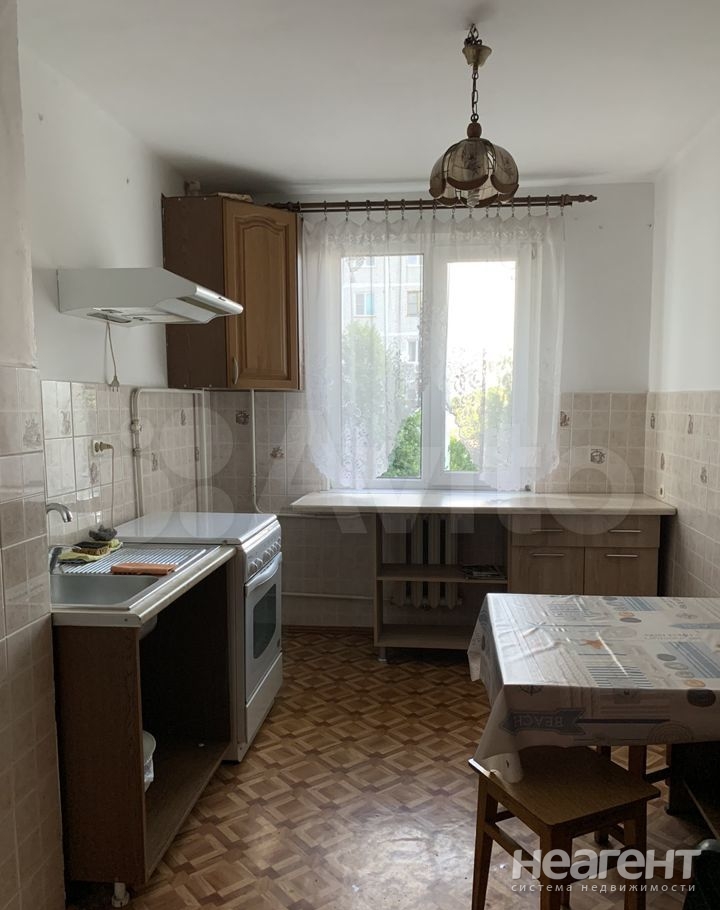 Продается Многокомнатная квартира, 76,5 м²