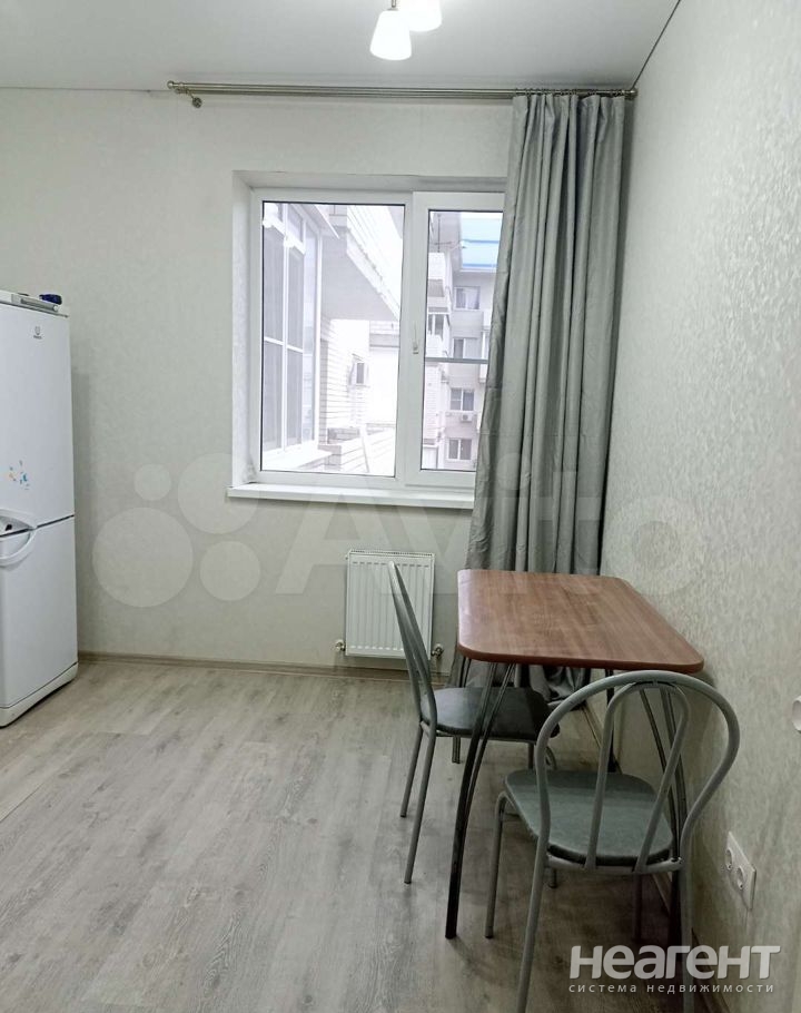 Продается 1-комнатная квартира, 34 м²