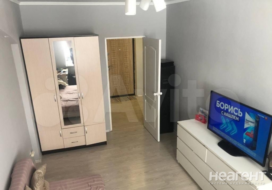 Продается 1-комнатная квартира, 40 м²