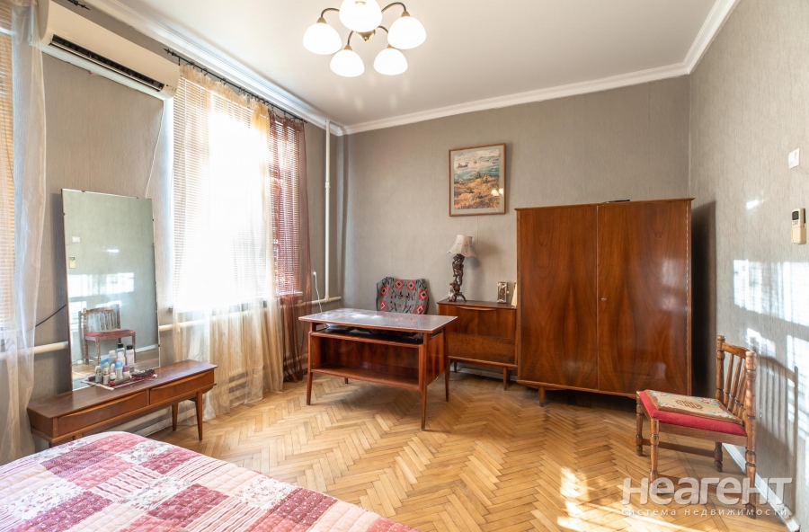 Продается 3-х комнатная квартира, 155 м²