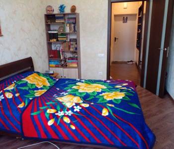 Продается 1-комнатная квартира, 44 м²