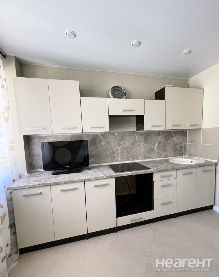 Продается 2-х комнатная квартира, 65 м²