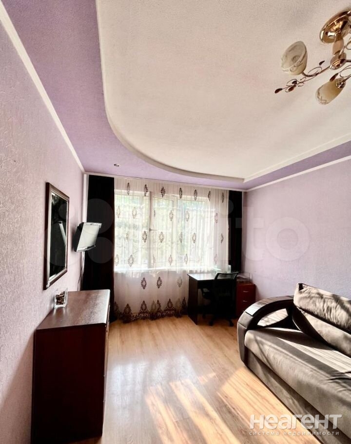 Продается Многокомнатная квартира, 122 м²