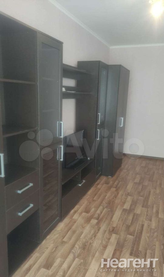 Продается 1-комнатная квартира, 38 м²