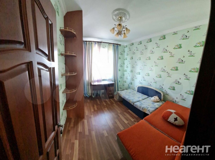 Продается 3-х комнатная квартира, 64 м²