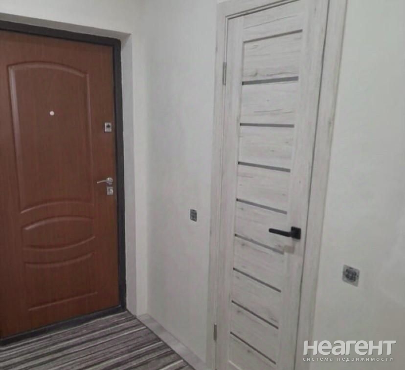 Продается 1-комнатная квартира, 36 м²