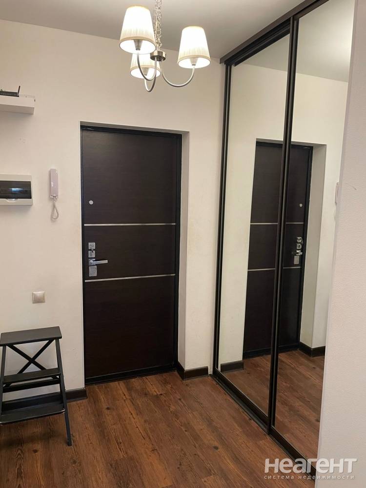 Продается 1-комнатная квартира, 51 м²