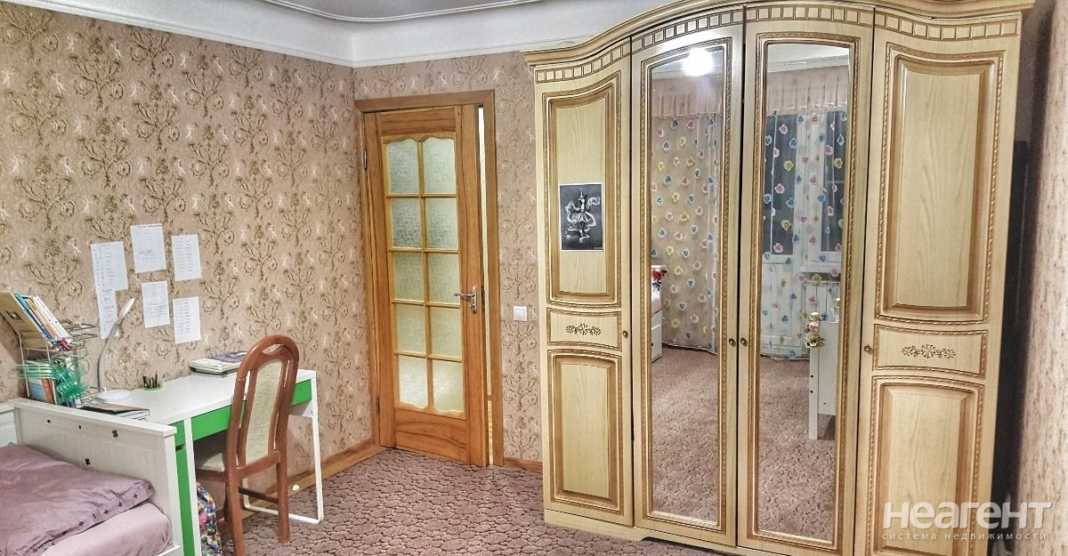 Продается 3-х комнатная квартира, 91 м²