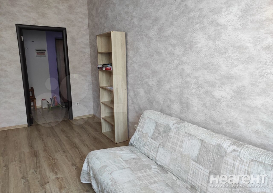 Сдается 1-комнатная квартира, 42 м²