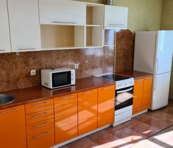 Сдается 1-комнатная квартира, 55 м²