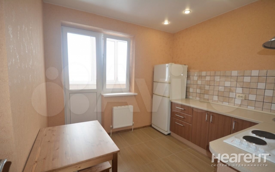 Сдается 1-комнатная квартира, 37 м²