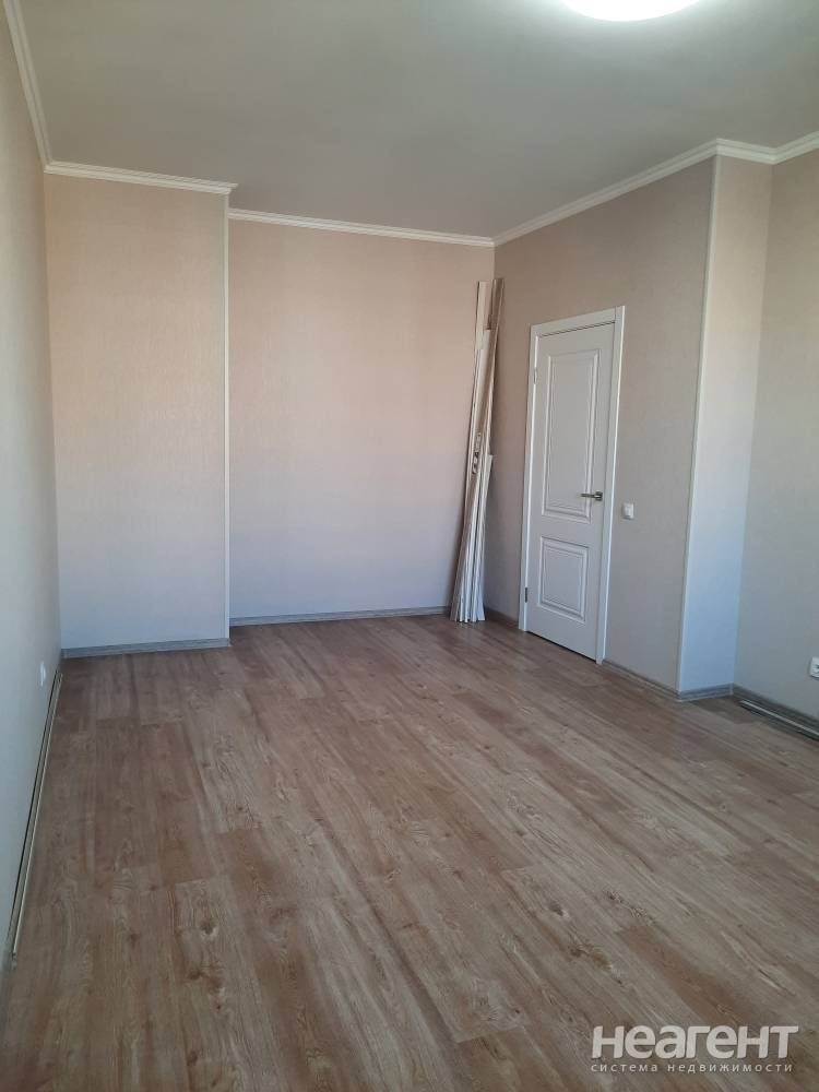 Продается 1-комнатная квартира, 40,5 м²