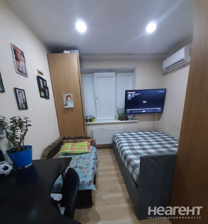 Продается 1-комнатная квартира, 32,6 м²