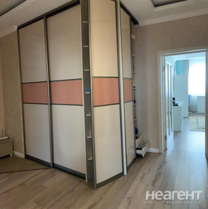 Продается 2-х комнатная квартира, 72 м²