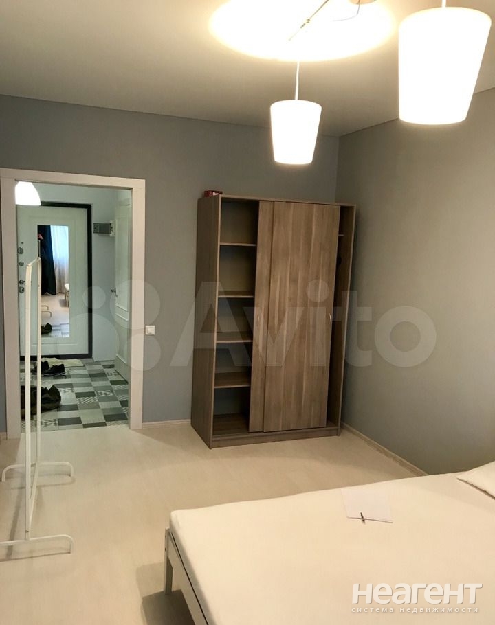 Сдается 1-комнатная квартира, 35,8 м²