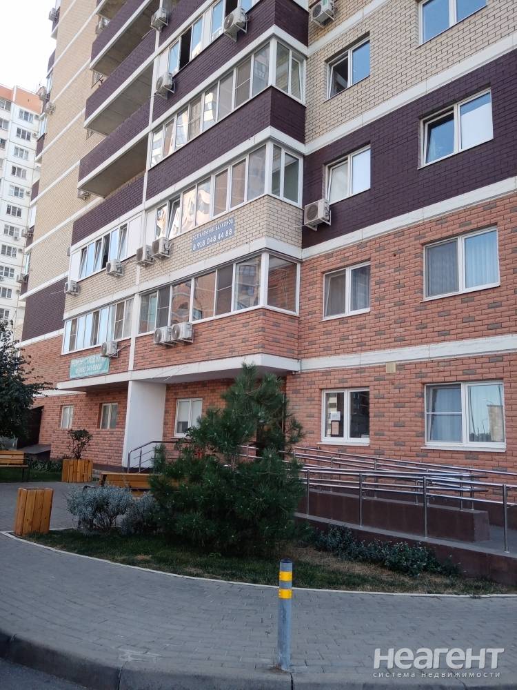 Продается 1-комнатная квартира, 43,8 м²