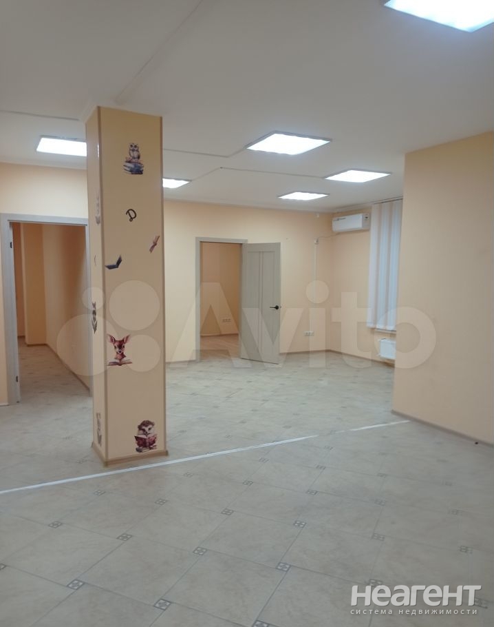 Сдается Нежилое помещение, 125 м²