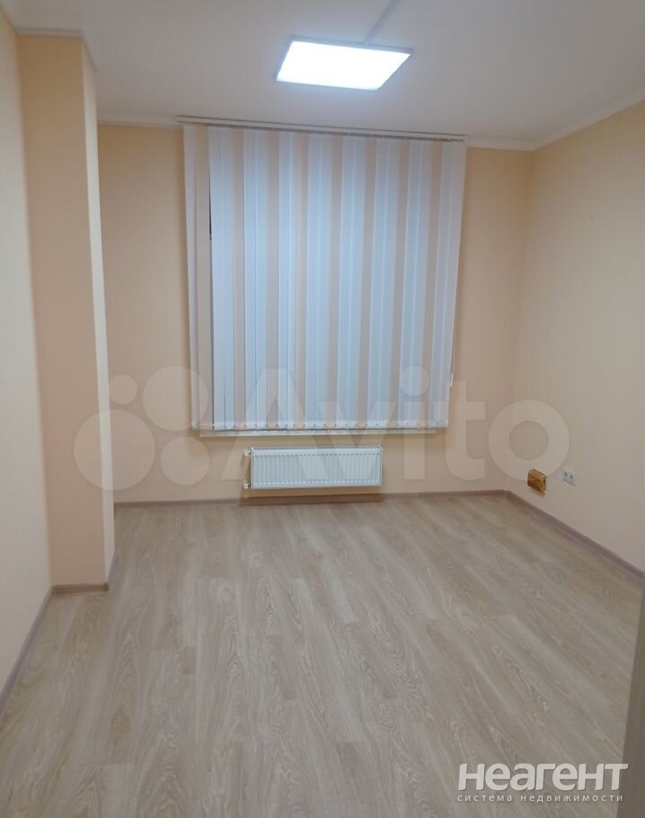 Сдается Нежилое помещение, 125 м²