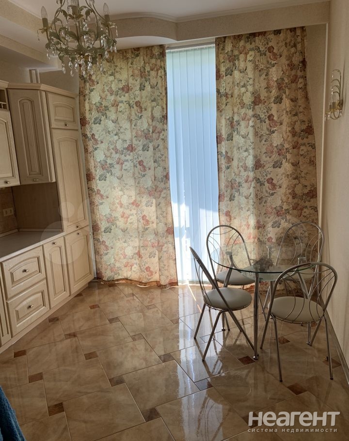 Продается 3-х комнатная квартира, 95,8 м²