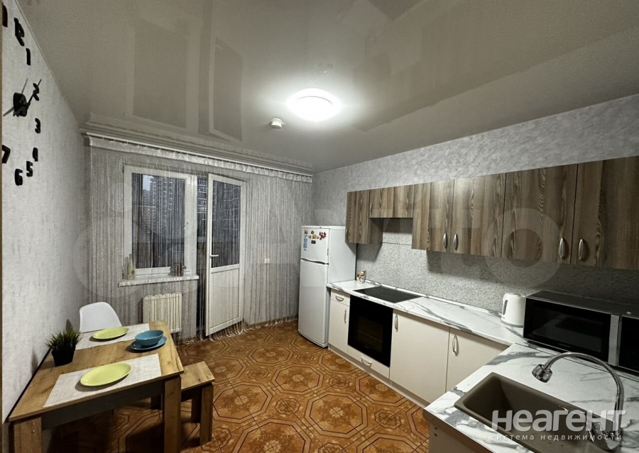 Сдается 2-х комнатная квартира, 60 м²