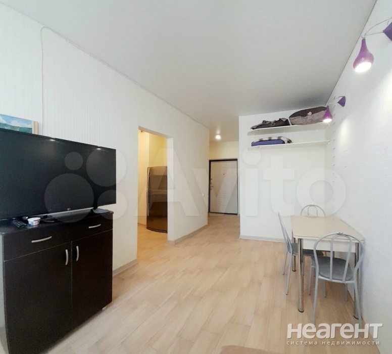 Продается 1-комнатная квартира, 36 м²