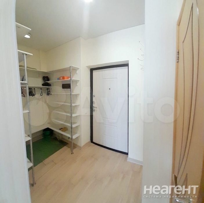 Продается 1-комнатная квартира, 36 м²