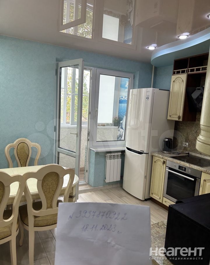 Сдается 1-комнатная квартира, 40 м²